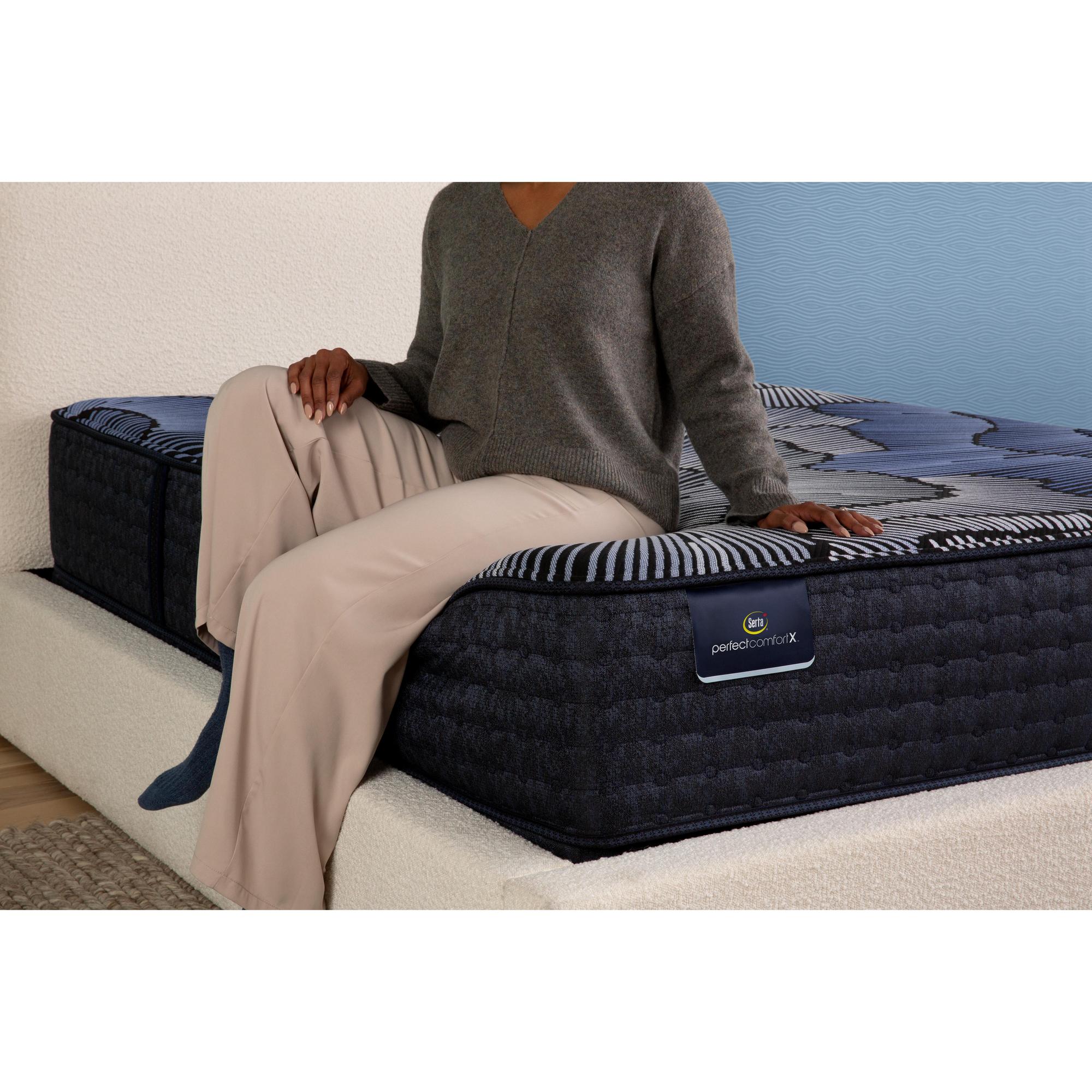Serta Perfect Comfort Tux Plush Smooth Top Queen Mattress - Image 8